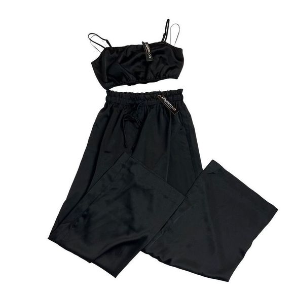 NWOT Paper Moon NWT Black Satin Two Piece Crop Top Set Womens Size Small - Picture 1 of 16